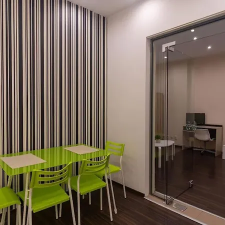 Ivo's 1 Bedroom Centrally Located * 소피아